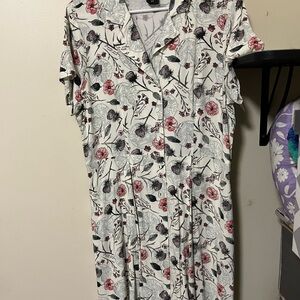 Hot Topic Outlander Floral Midi Dress